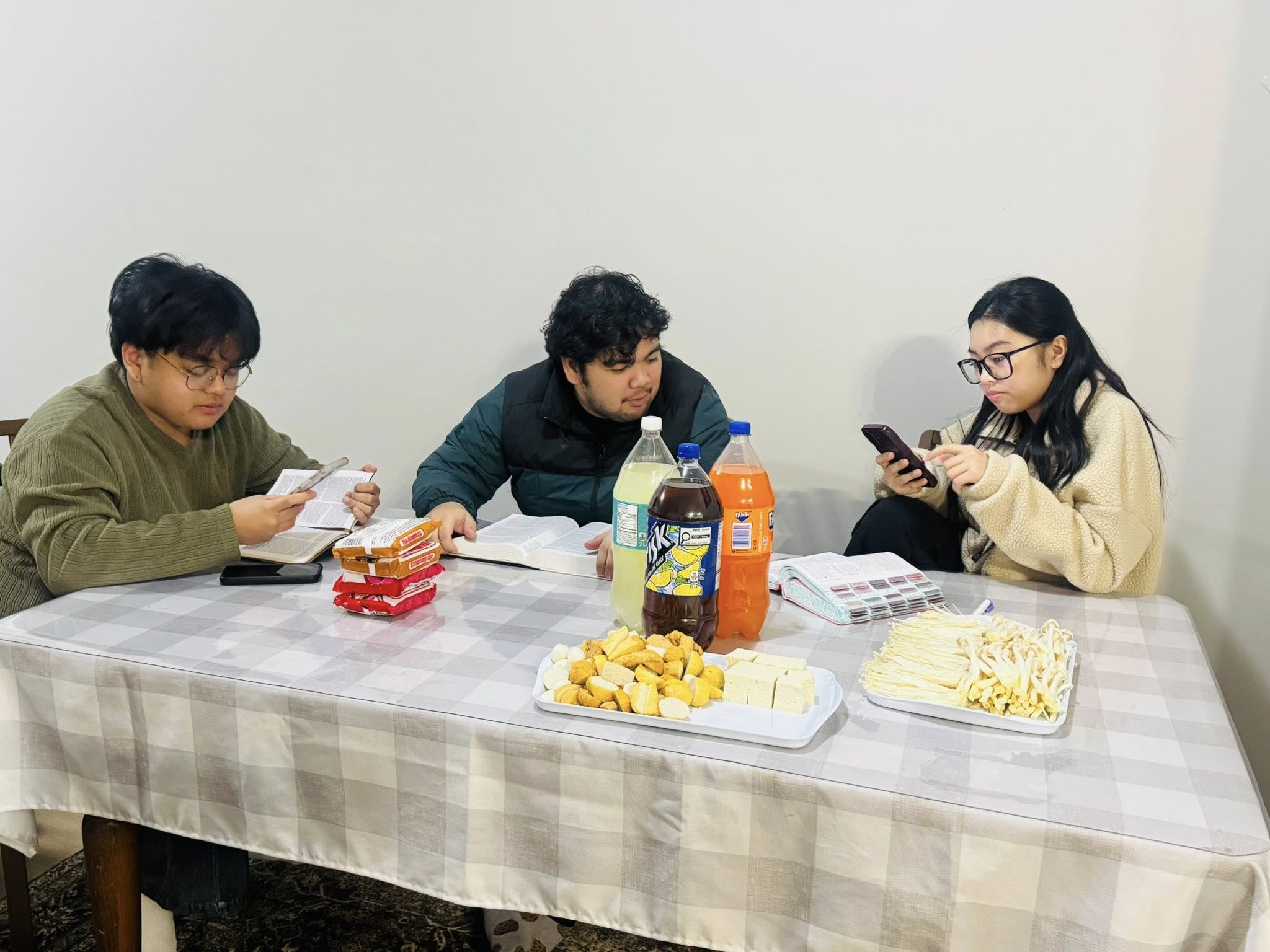 Global prayer community and intercession